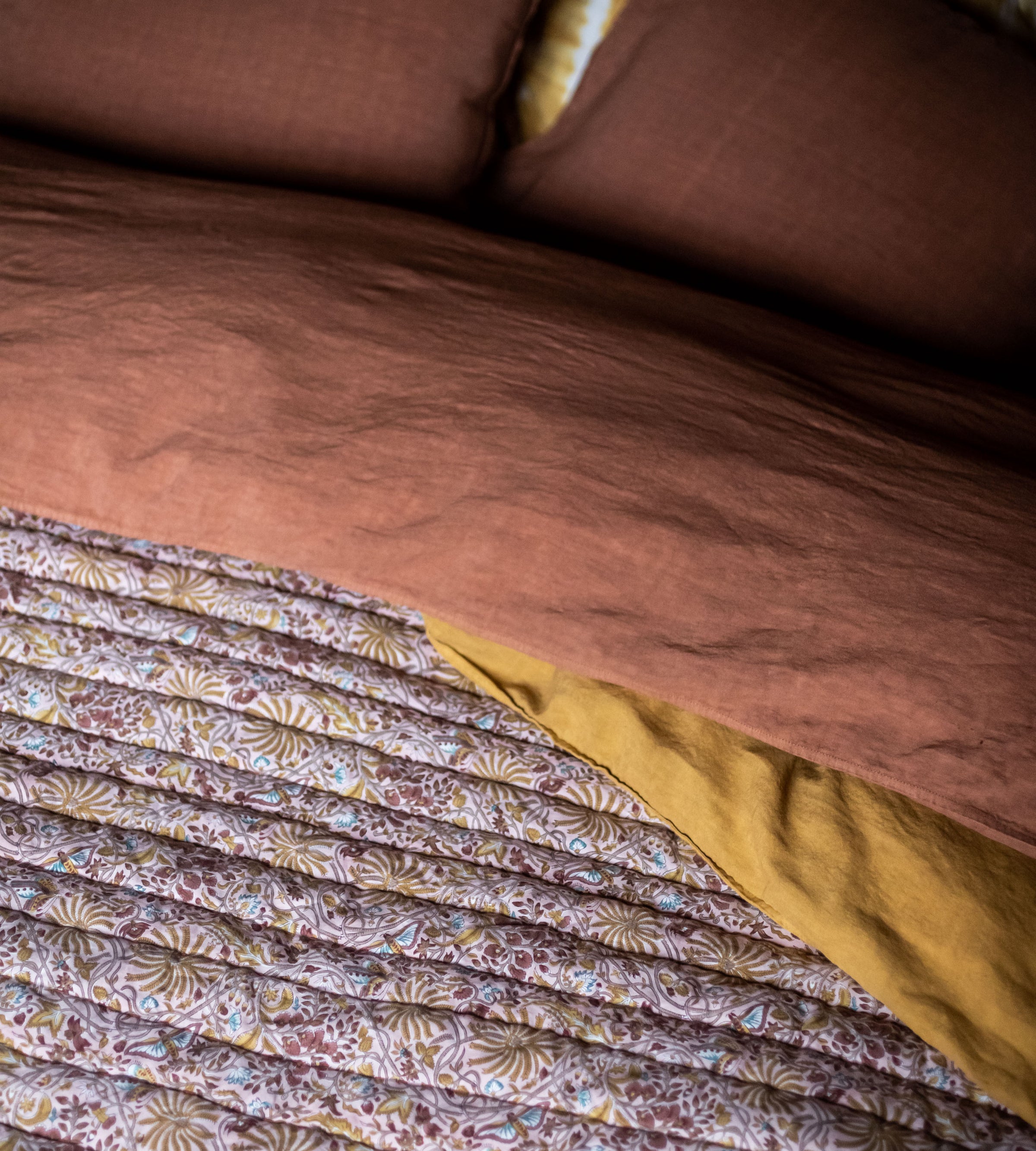 Selena Bedding Set - Sepia