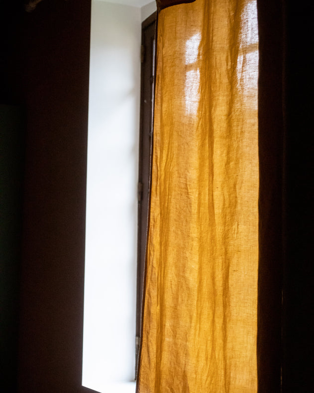 Selena Curtain