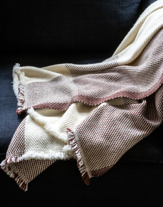 Plaid pour canapé en laine douce Lena