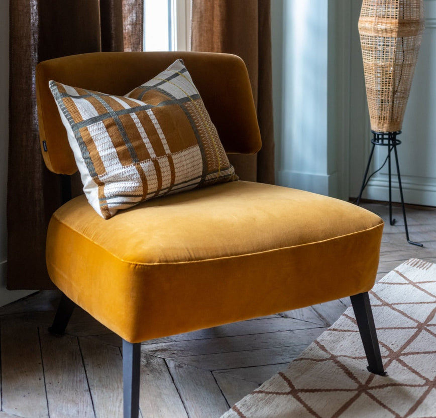 Chauffeuse pour le salon