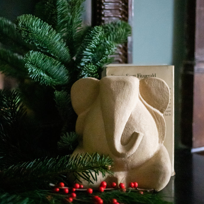 Hati bookend