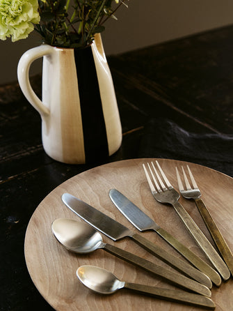 couverts fouchettes, couteaux et cuilllères en acier Aurea