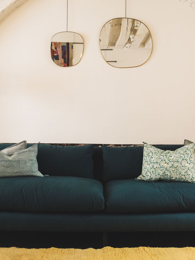 Inspiration de salon avec un canapé vintage bleu
