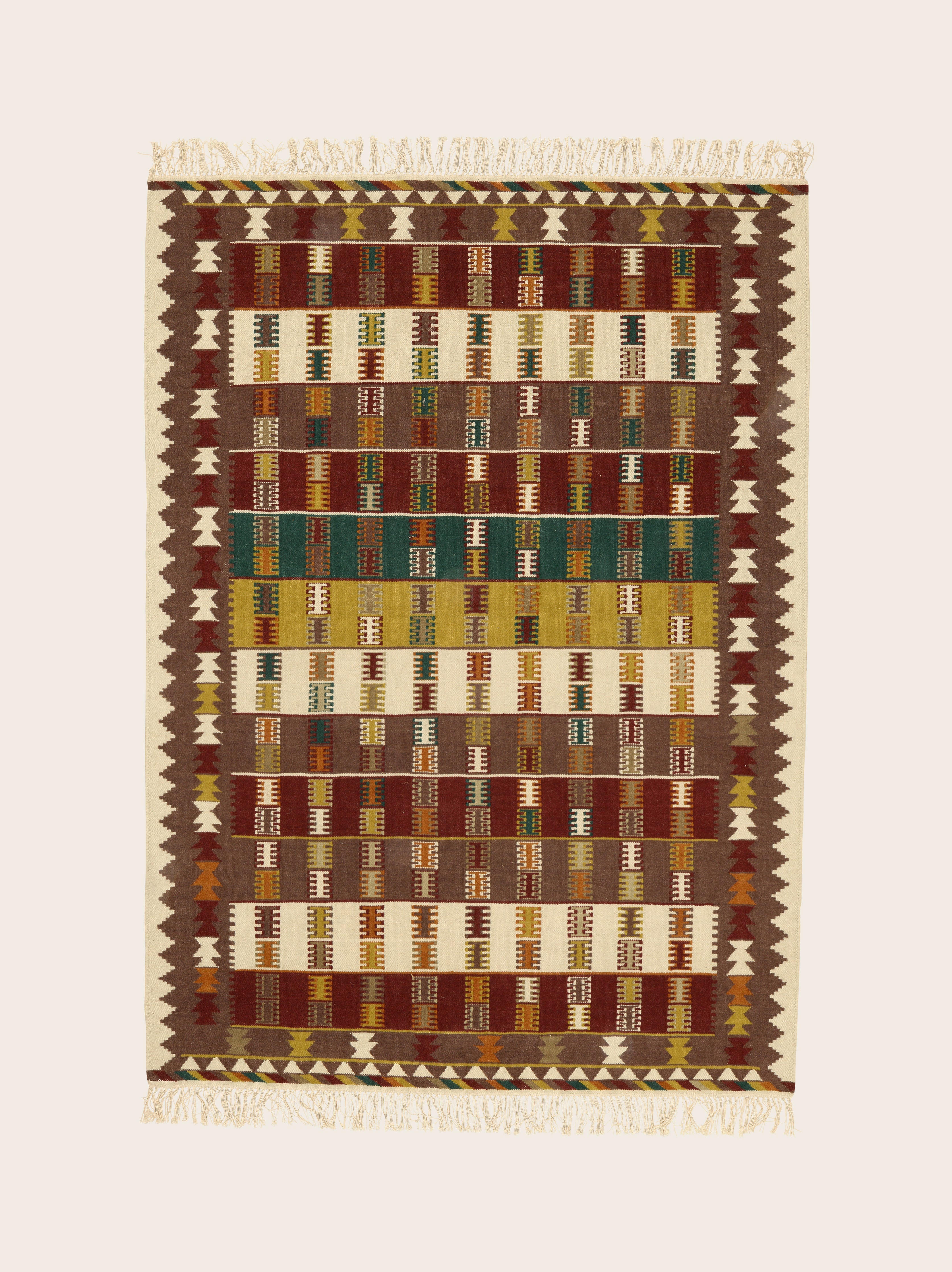 Grand Tapis Tihya en laine à motifs marron, ivoire et terracotta avec des franges aux deux extrémités