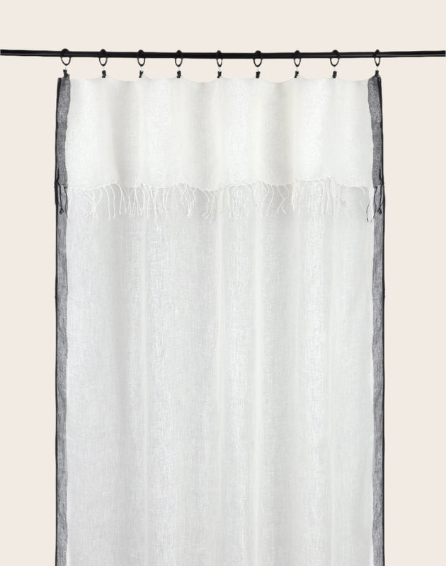 Rideau Hava en lin à franges torsadées aux extrémités et bordures couleur Charcoal sur le côté