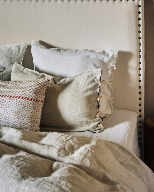 Selena Bedding Set - Ciment