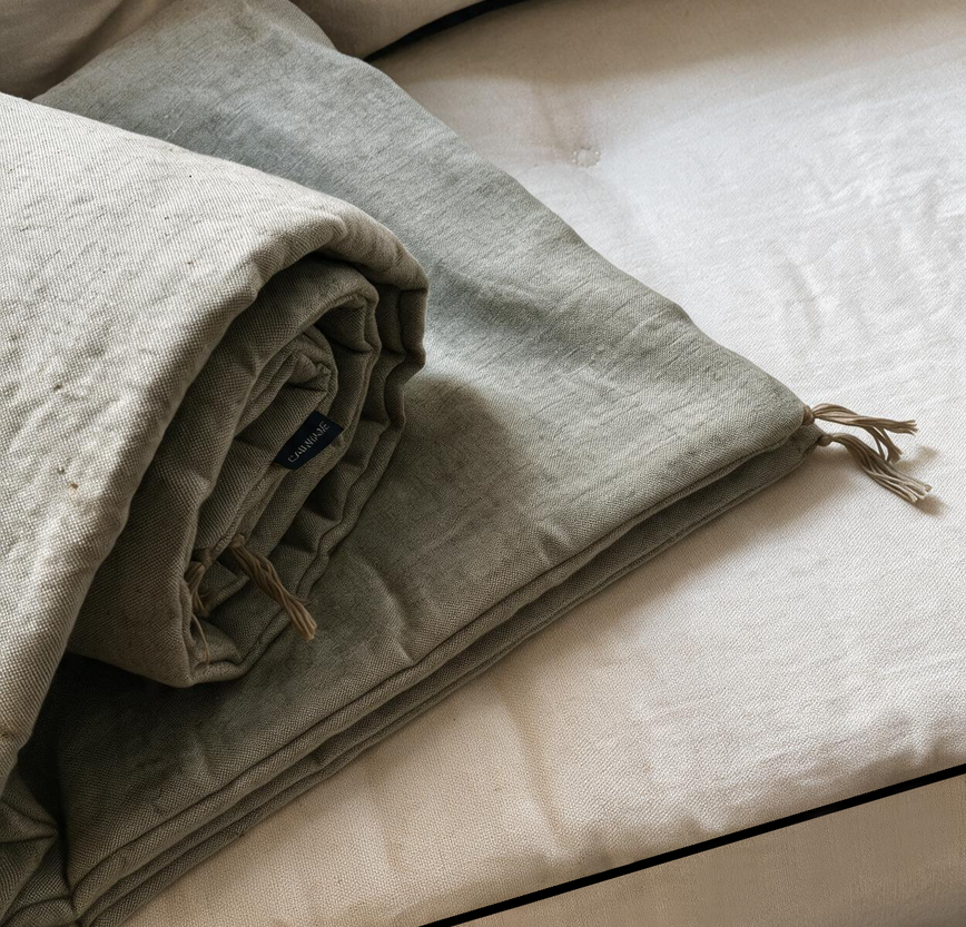 Sofa Cover en lin pour canapé couleur Pesto