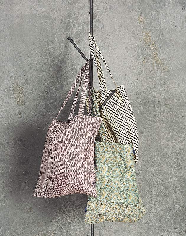 Tote bag en tissu à imprimés