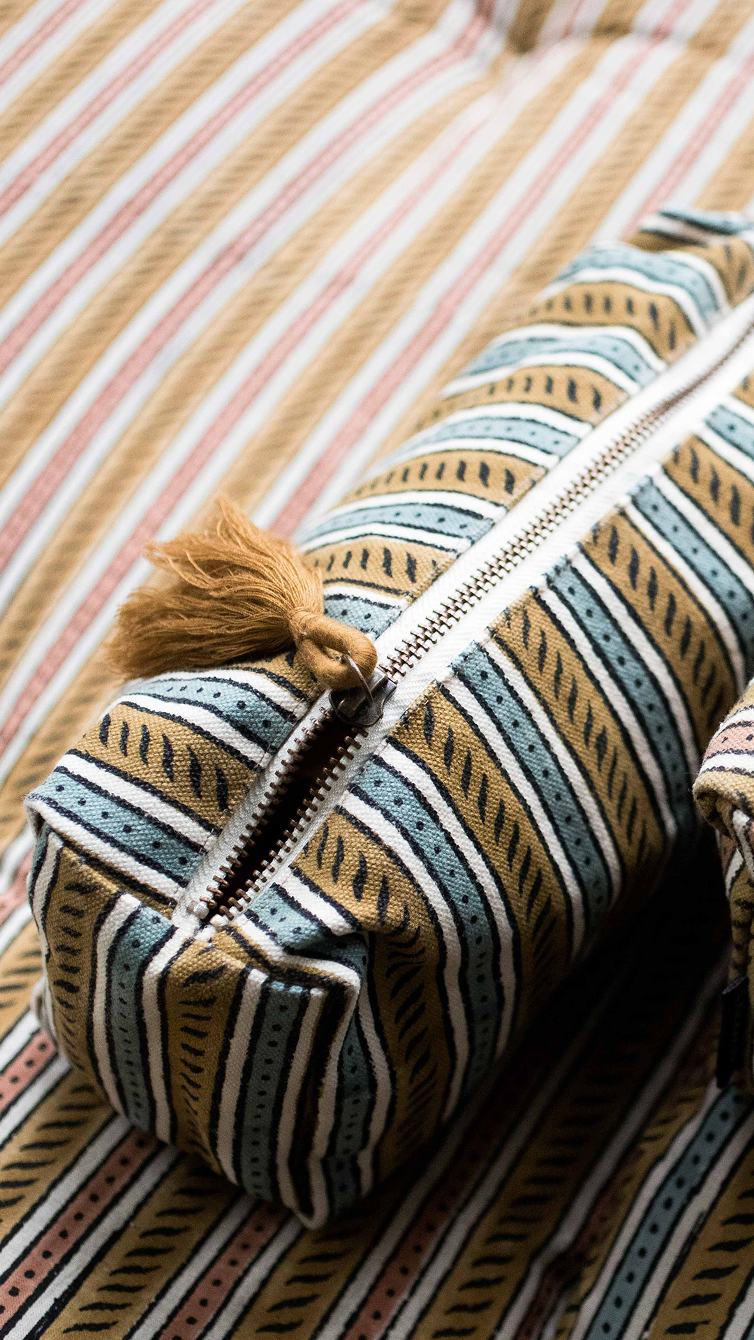 Petite trousse de voyage en coton à motifs imprimée à la main BADOO