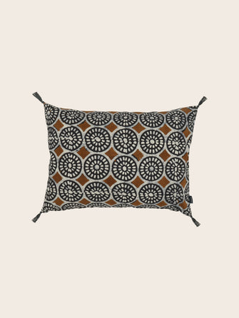 Housse de coussin en coton Pomelo à motifs marron pour canapé