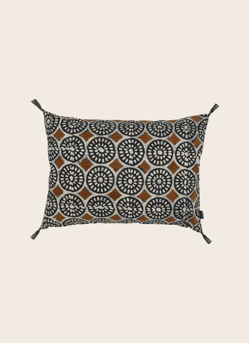 Housse de coussin en coton Pomelo à motifs marron pour canapé