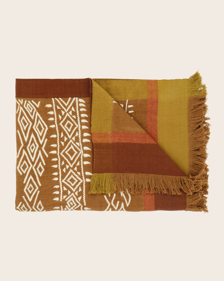 Plaid Dhara