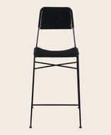 Chaise haute en coton tressé et pieds en fer dans le coloris Charcoal