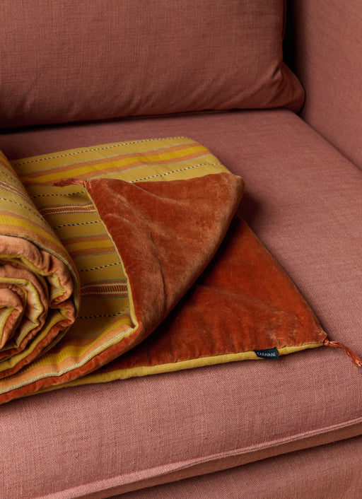 Sofa cover pour canapé en coton et velours lavé en couleur Sarrasin