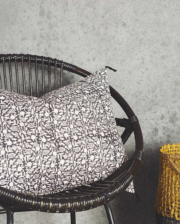 Housse de coussin Tulipan en coton imprimé au bloc 