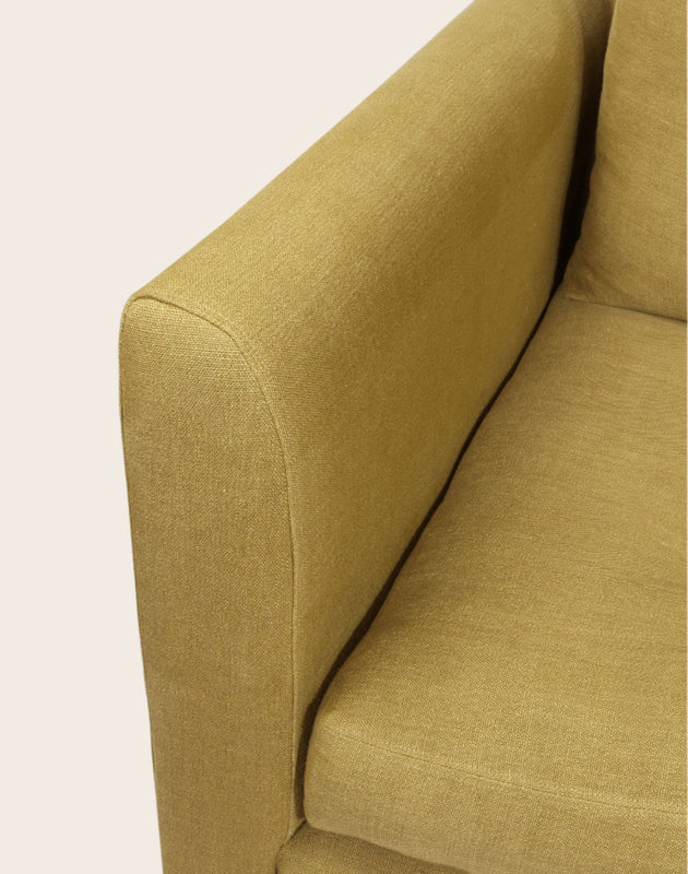 Zoom sur accoudoir du canapé d'angle