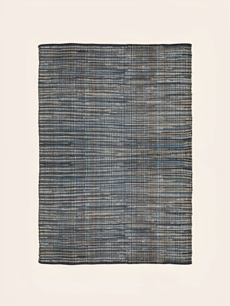 Grand Tapis Lira en coton couleur bleu Glacier