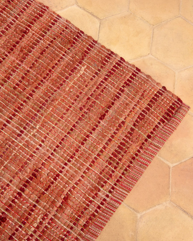 Tapis Lira en coton recyclé tons rose rouge coloris Canyon