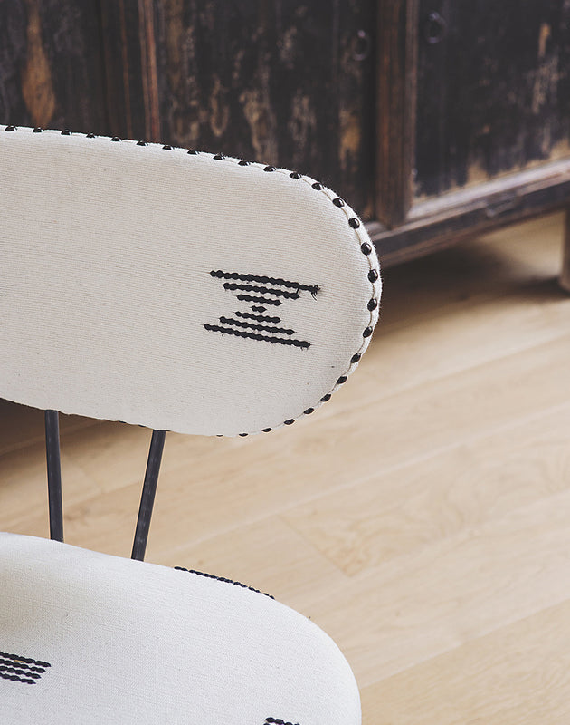 Chaise de table à manger avec une grande assise, tissu personnalisable