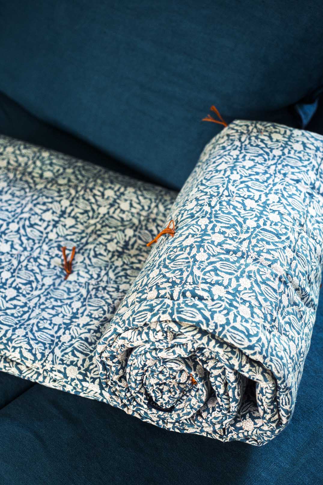 Sofa cover Tulipan