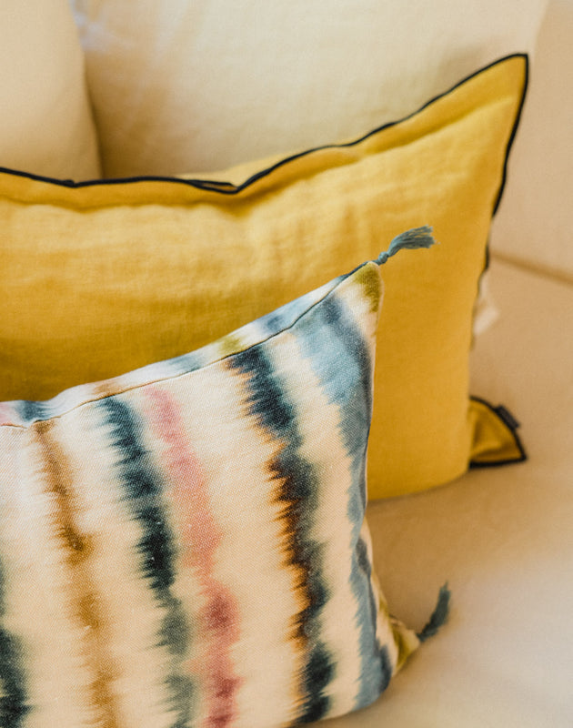 Housse de coussin rectangulaires à rayures colorées Flusso