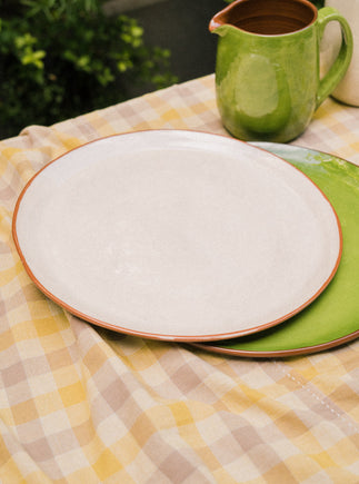 Plat à tarte en argile blanc