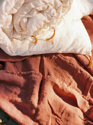 Matelas pour bout de lit à carreaux orange