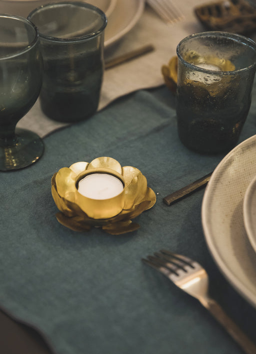 Petit bougeoir doré en metal pour petites bougies