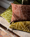 Trois housses de coussin Jody en velours de coton à motifs géométeriques