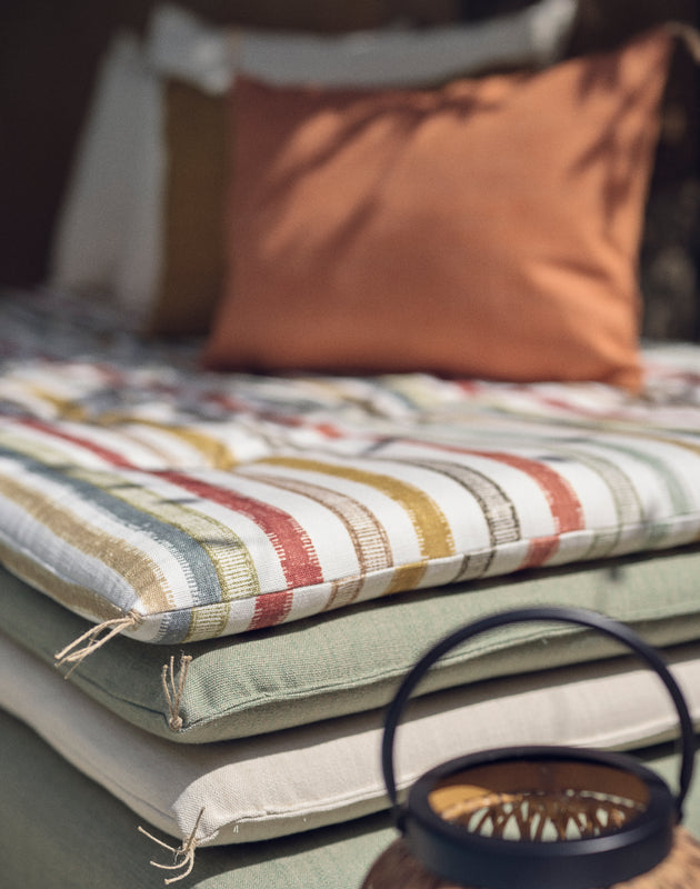 Matelas du divan princesse déperlant. 