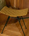 Elegant Tabouret en corde de coton tressé à la main sur une structure en fer. 