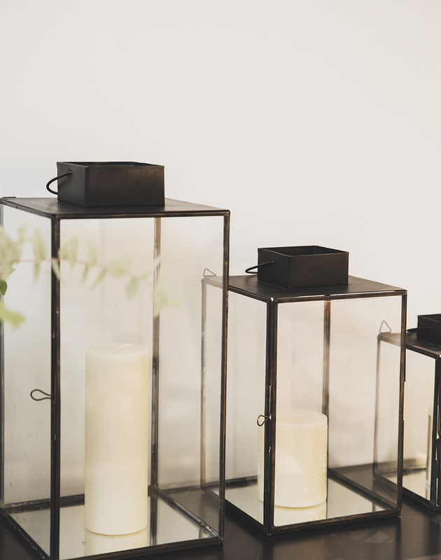 Lanterne noire en acier et en verre avec bougies Aladin