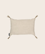 Coussins en lin lavé remplis de balles d'épeautre pour soutenir la nuque